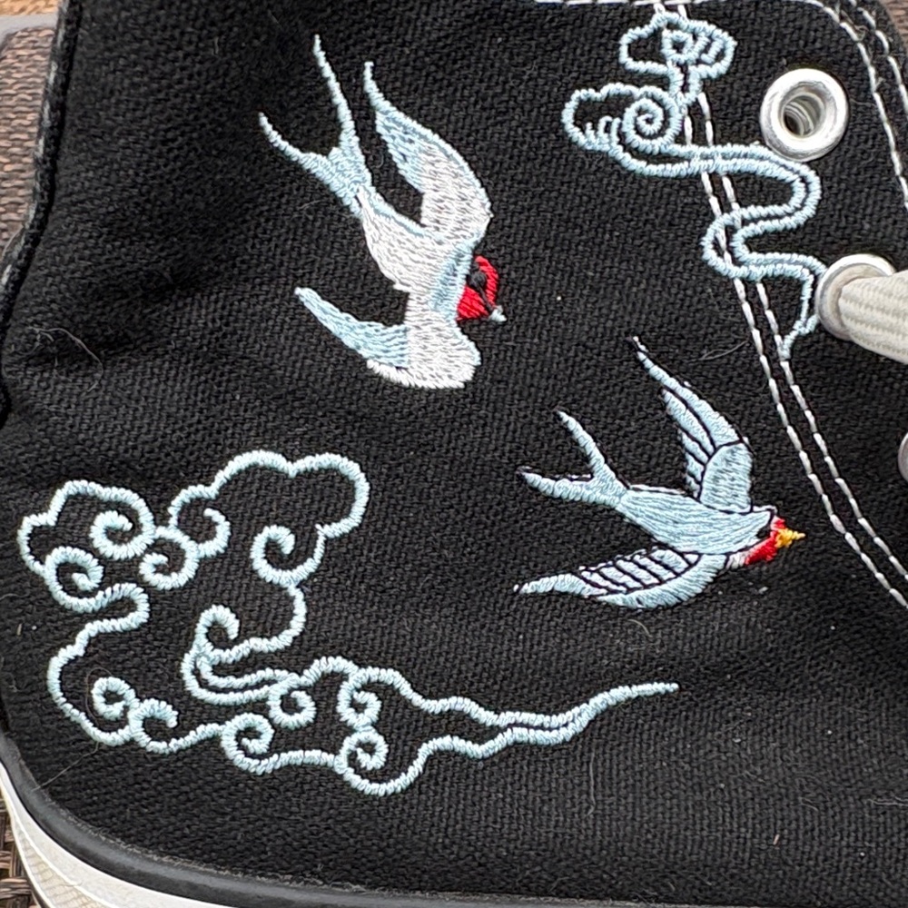 Black High-Top Sneakers with Bird Embroidery sz 10 - Picture 2 of 8